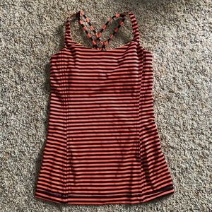 🧜‍♀️Lululemon Tank - Stripes